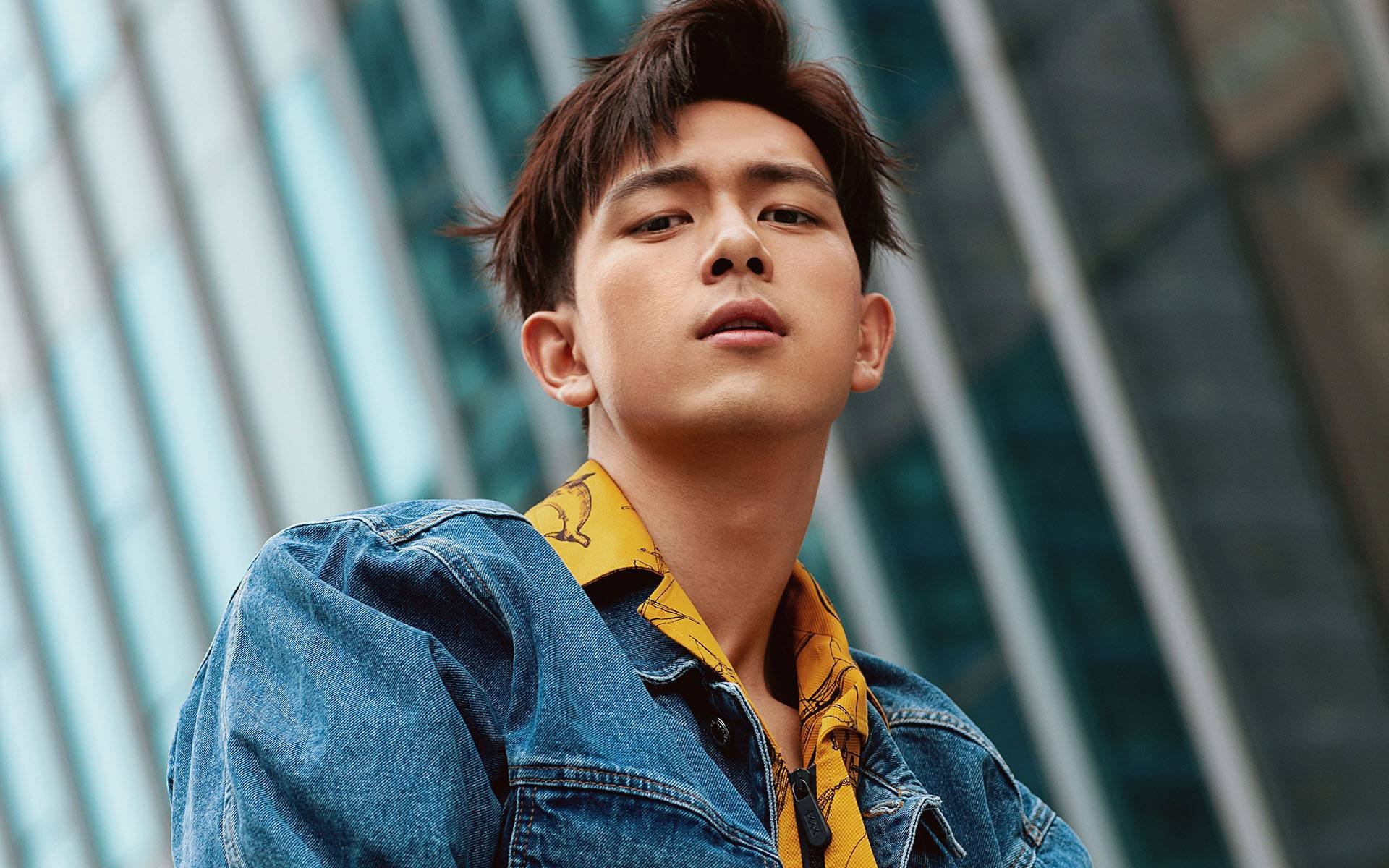 开云体育官网下载-最炫的球衣：足球潮流引领者的潮品解析，足球球衣运动品牌