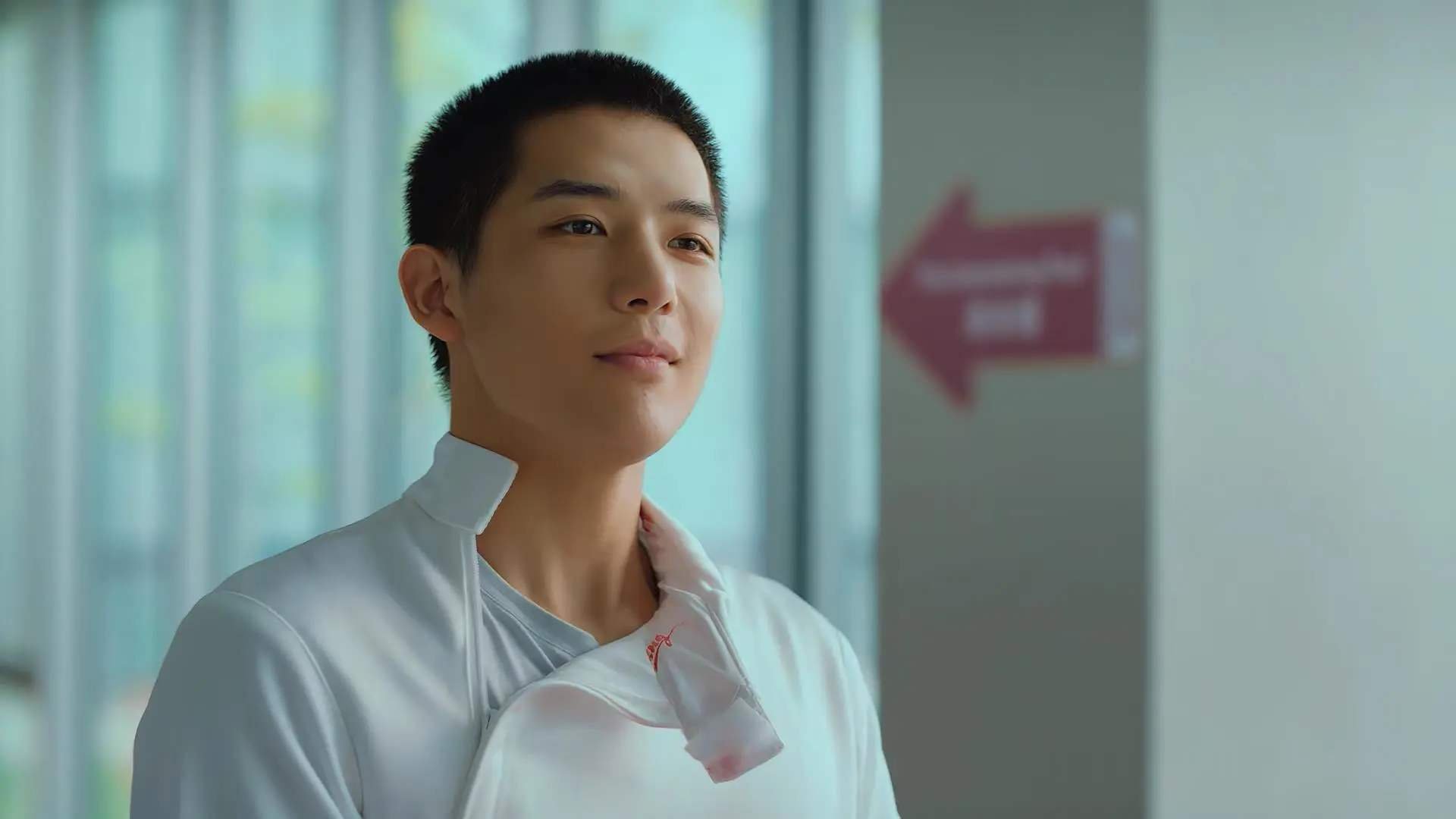 开云体育APP-红军在冬窗签下替补门将，增强替补席实力，红军冬季军服