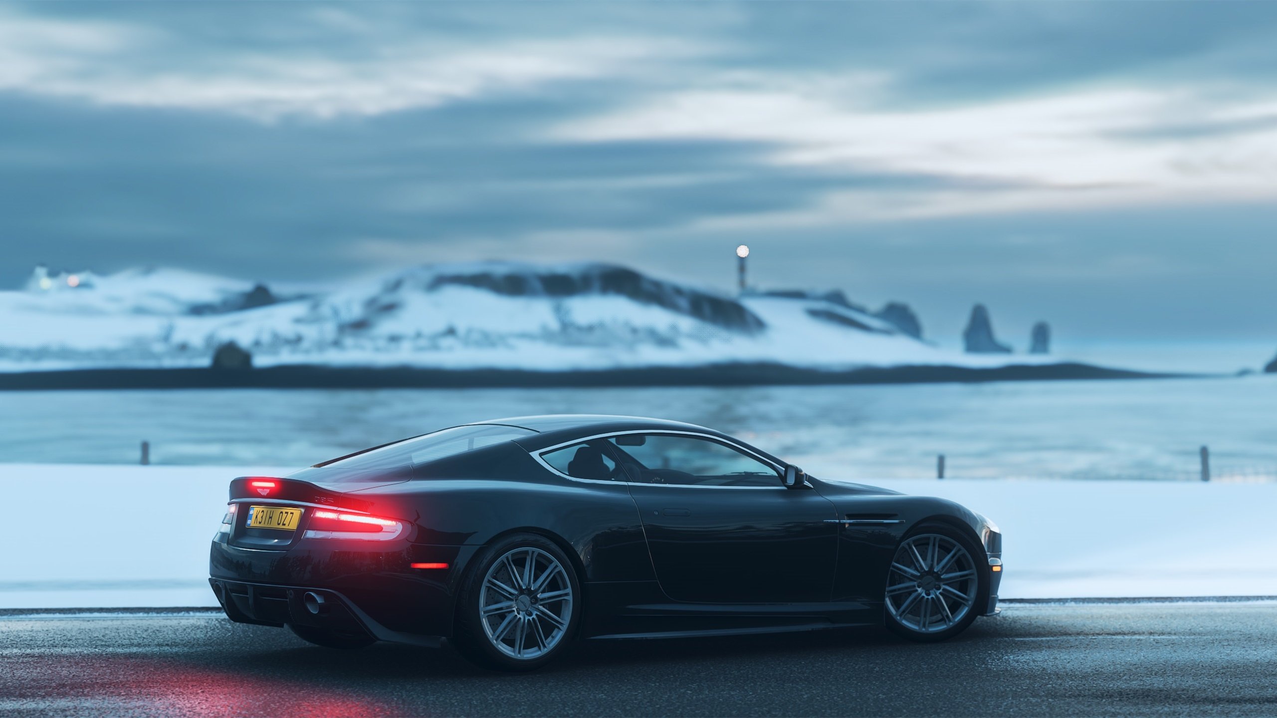 红军在冬窗签下替补门将，增强替补席实力，红军冬季军服