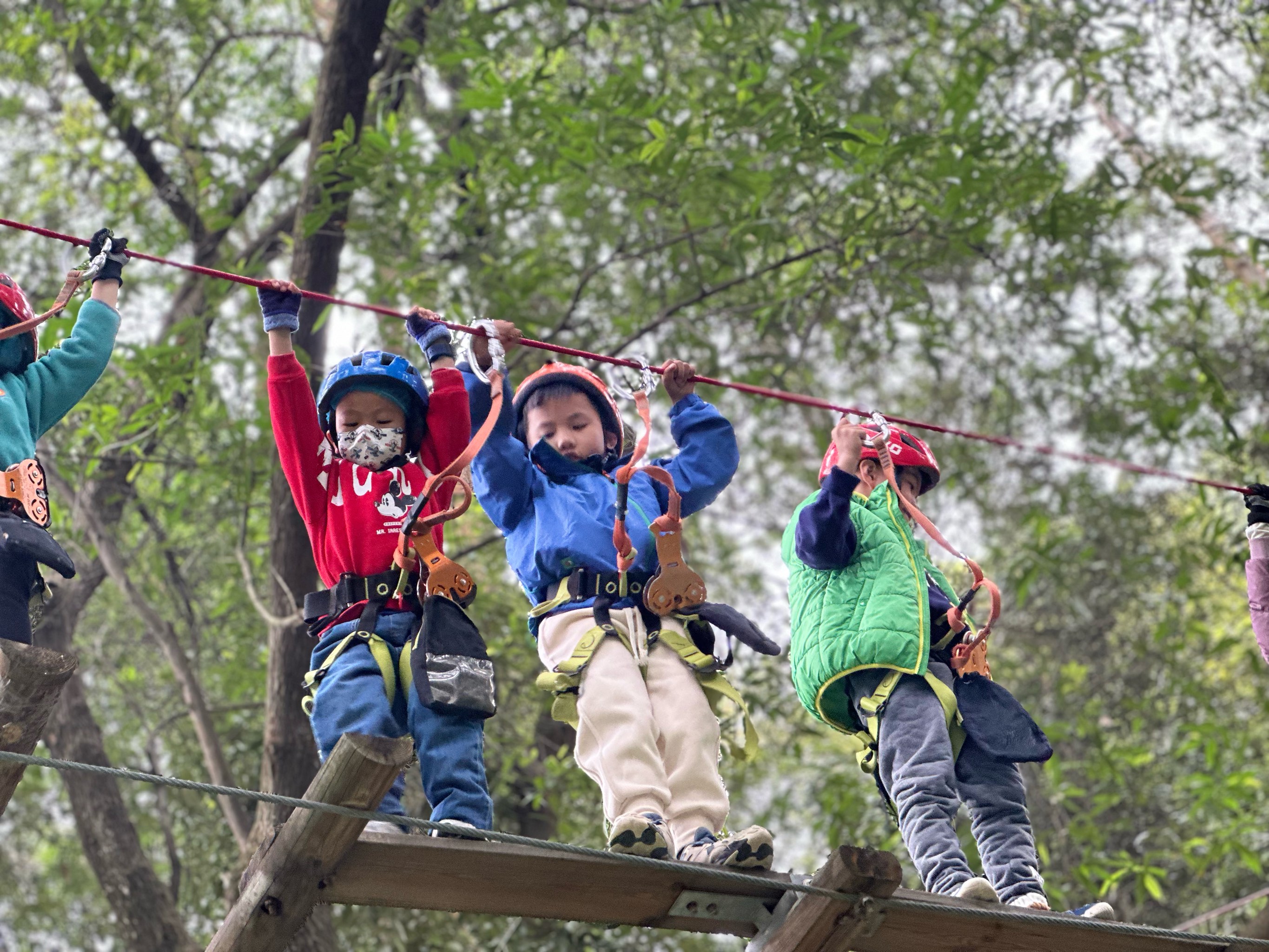 包含户外探险赛:勇气与毅力的考验的词条 包含户外探险赛:勇气与毅力的考验的词条