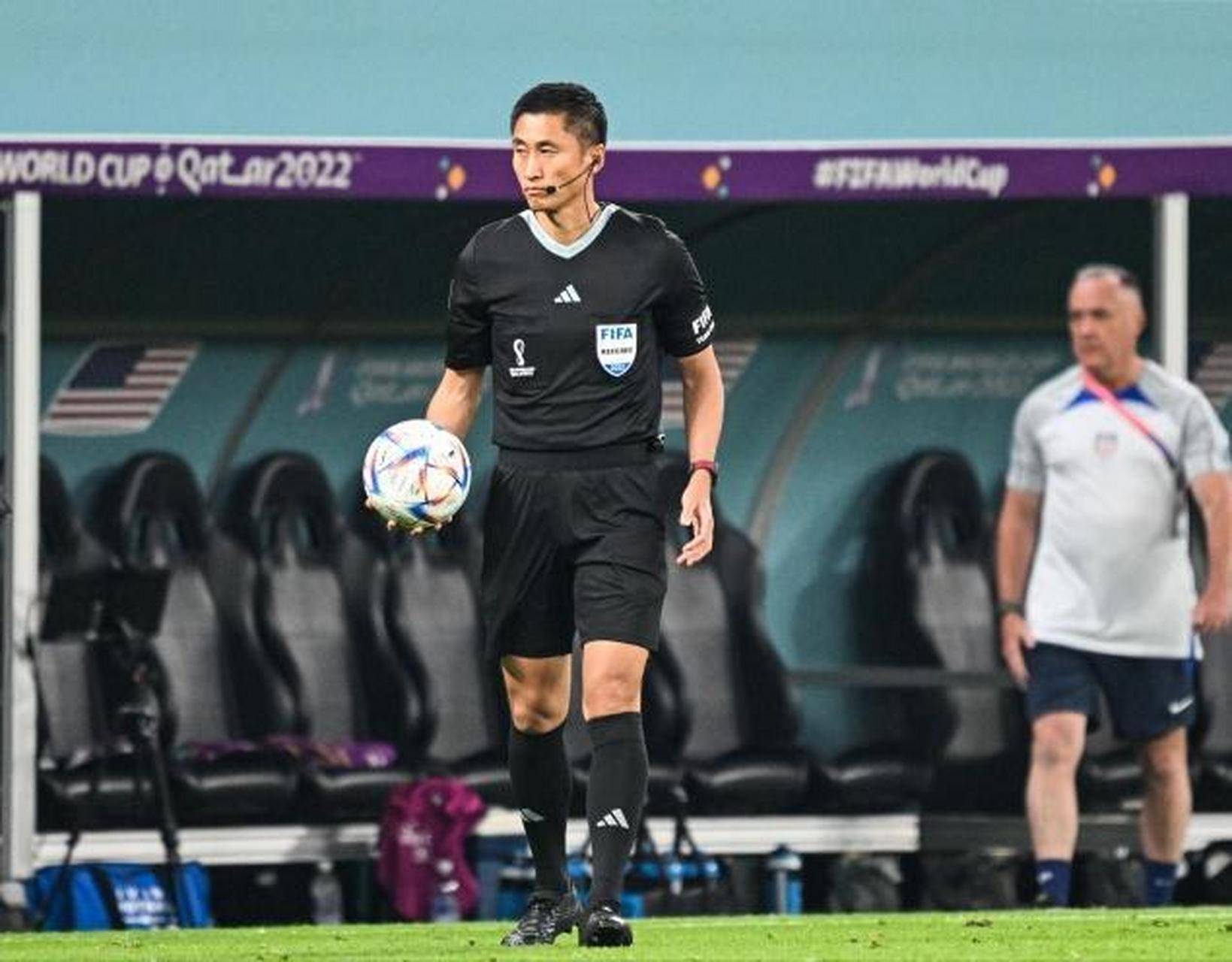 李铁辞去国家队主帅,谁将接任成为焦点? 李铁辞去国家队主帅,谁将接任成为焦点?